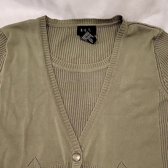 R.Q.T Sweater - Picture 3 of 9